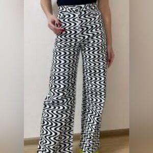 H&M Black and White Patterned Women's Pants 2 jeans wide leg high waist ribcage